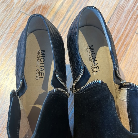 Michael kors booties suede and snake low ankle heel black booties - Picture 8 of 11